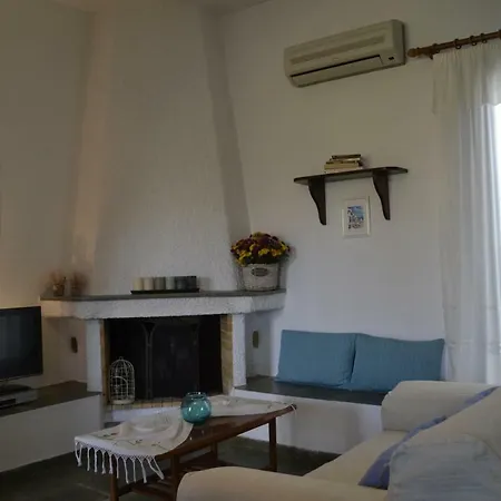 펜션 Charming Traditional House In Agia Anna Beach *