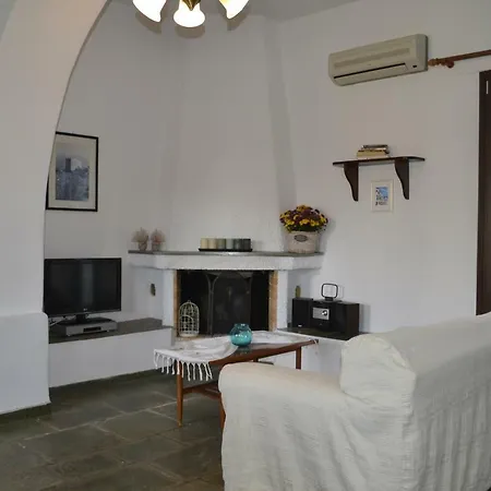 Charming Traditional House In Agia Anna Beach 펜션