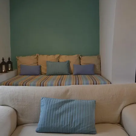 Charming Traditional House In Agia Anna Beach 펜션